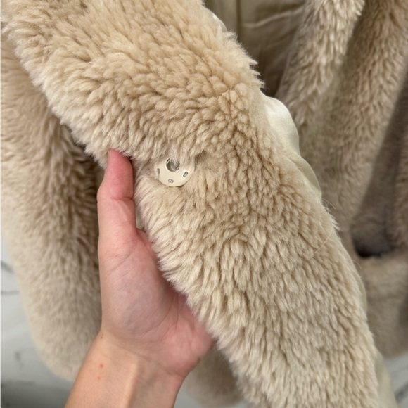 Free People Pretty Perfect Faux Fur Tan Jacket Pecoat - Picture 3 of 9